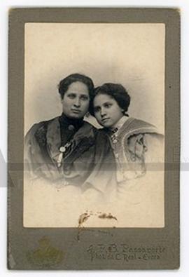 Carte visite: retrato de duas senhoras (não identificadas)