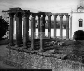 Templo Romano, Évora