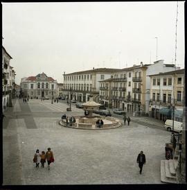Vista geral da Praça do Giraldo