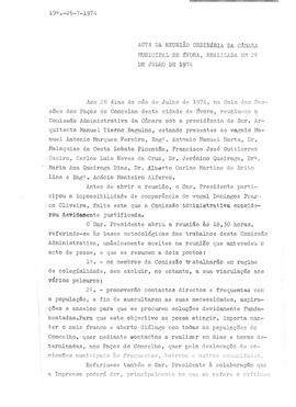Primeira Ata da Comissão Administrativa, da CME, após o 25 de abril de 1974, com Comunicado emitido à População Eborense.