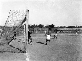 Fase de um jogo de futebol não identificado