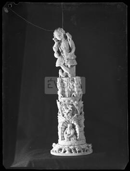 Pequena escultura