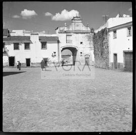 Porta de Avis vista no lado interior