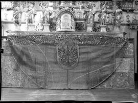 Pluvial do Arcebispo Dom Teotónio de Bragança, no Museu de Artes Decorativas da Igreja das Mercês