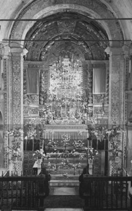 Altar mor da Igreja do Calvário na Páscoa de 1953
