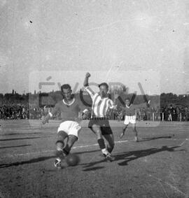 Fase de um jogo de futebol não identificado
