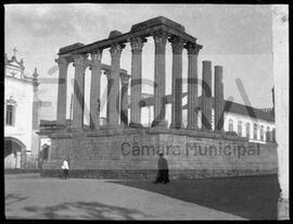 Templo e zona envolvente