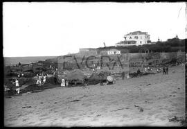 Banhistas na praia da Ericeira