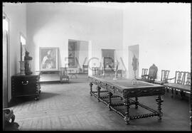Sala de pintura e mobiliário, no Museu de Évora