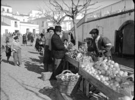 Mercado na Praça 1º de Maio