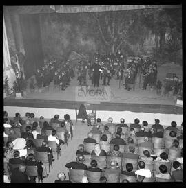 Vista geral do palco e da plateia