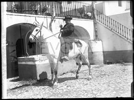 José das Dores Falcato a cavalo