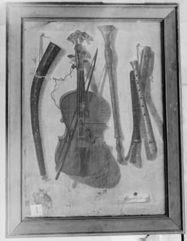 Reprodução de um quadro representando instrumentos musicais