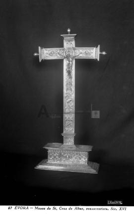 Museu de Arte Sacra da Sé: cruz de altar
