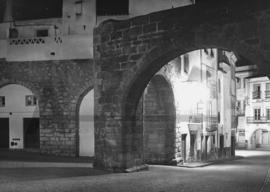 Arco do Aqueduto na Porta Nova (nocturno)