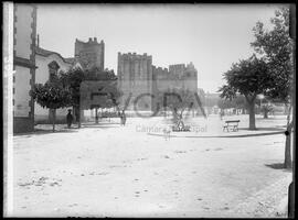 Praça da República e castelo
