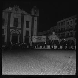 Desfile na Praça do Giraldo