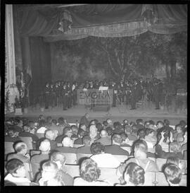 Vista geral do palco e da plateia