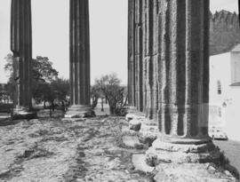 Base das colunas do templo romano