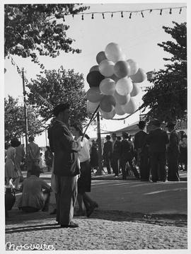 Vendedor de balões na Feira de São João
