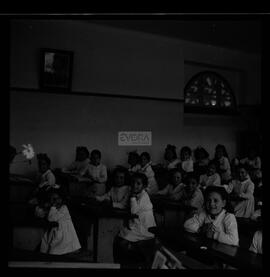 Sala de aula com alunos