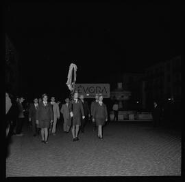 Desfile de bandas na Praça do Giraldo