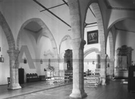 Interior da Igreja de São Pedro, em Evoramonte