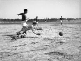 Fase de um jogo de futebol não identificado