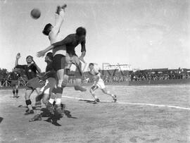 Fase de um jogo de futebol não identificado