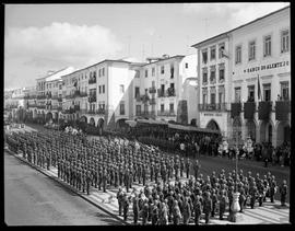 Parada Militar na Praça do Giraldo
