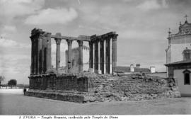 Templo Romano, conhecido pelo Templo de Diana
