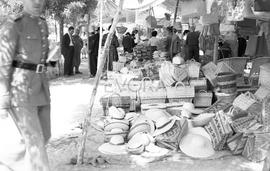 Vendedores de cestos  e chapéus na Feira de S. João