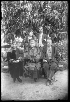 Maria Noémia com seus pais e irmão