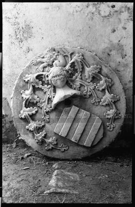 Brasão de Armas dos Mascarenhas, condes de Santa Cruz e donatários da vila
