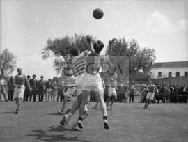 Fase de um jogo de futebol não identificado