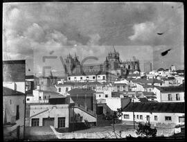 Vista sobre o centro histórico (zona da Porta de Moura)