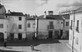 Vista parcial do edifício de habitação demolido em 1961