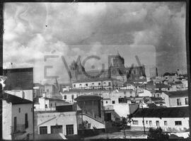 Vista sobre o centro histórico (zona da Porta de Moura)
