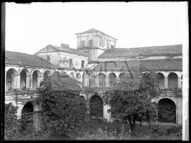 Claustro do Convento das Servas