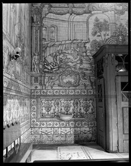 "Enterrar os mortos", painel de azulejos representando uma das dez obras das Misericórdias