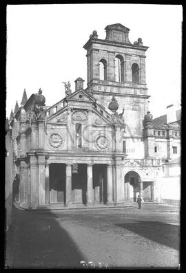 Frontaria da Igreja da Graça