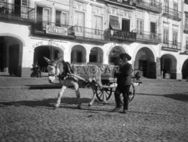 Carroça de aguadeiro na Praça do Giraldo, Praça do Giraldo