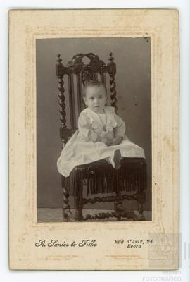 Carte-visite: retrato de António Joaquim Rosado Hespanhol em bebé