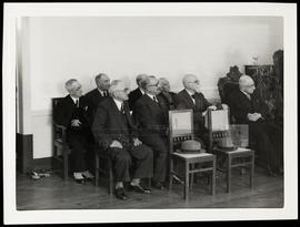 Aspecto da cerimónia: homens sentados