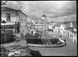 Vista sobre os depósitos e Rua do Menino Jesus