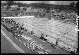 Público nas piscinas