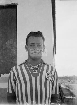 Jogador do Lusitano Ginásio Club (não identificado)